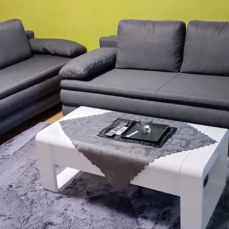 Komfortable Ferienwohnung In Floersheim-Weilbach フレールスハイム・アム・マイン エクステリア 写真